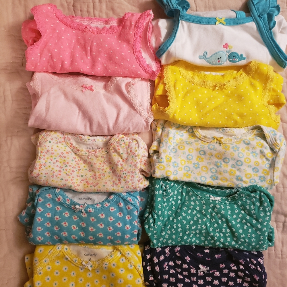 Bundle of EUC  baby girls onesies